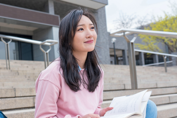 武汉理工大学在职研究生值不值得去读，能在职提升学历拿证靠谱吗？.jpg